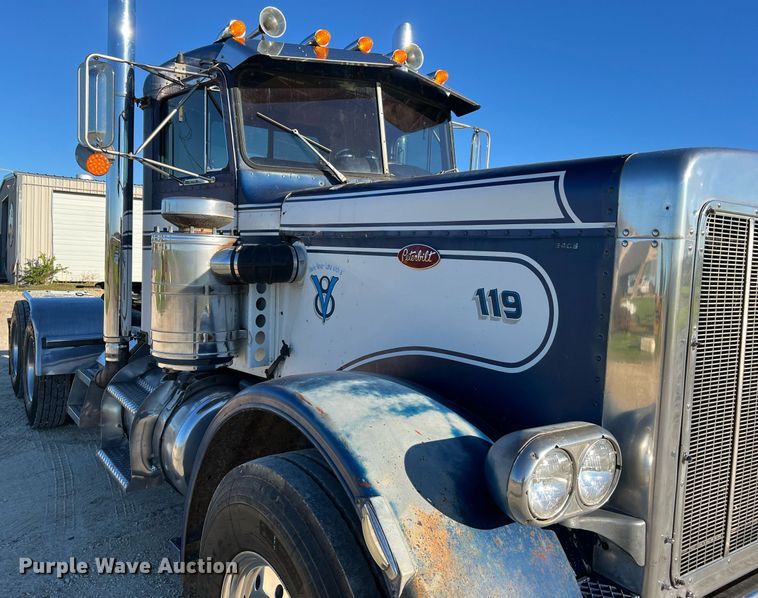 image for item DQ2318 1979 Peterbilt 359  semi truck