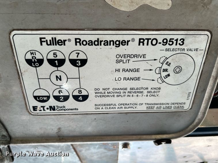 image for item DQ2318 1979 Peterbilt 359  semi truck