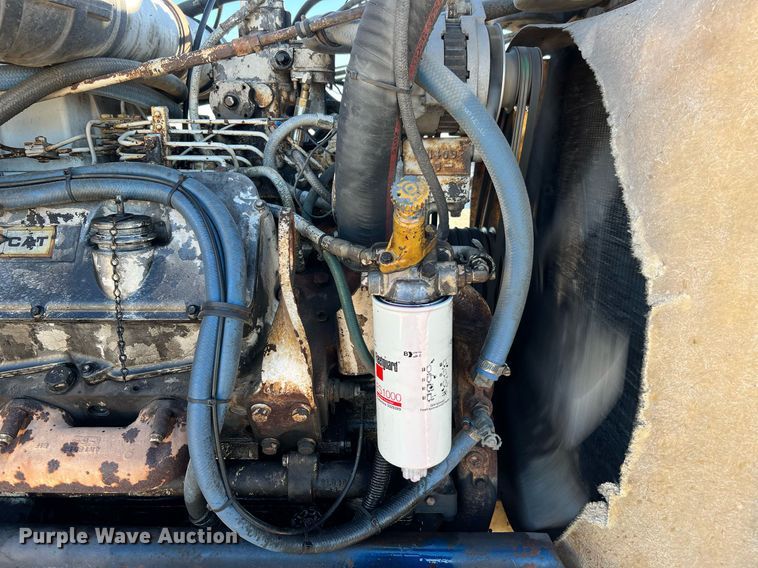 image for item DQ2318 1979 Peterbilt 359  semi truck