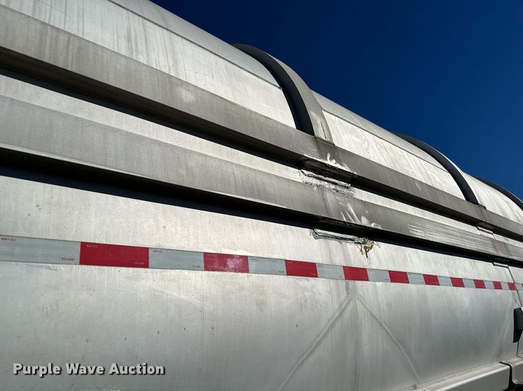 image for item DQ7395 1982 Penske  pneumatic dry bulk trailer