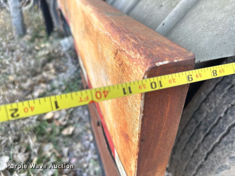 image for item DQ7396 1973 Arco  pneumatic dry bulk trailer