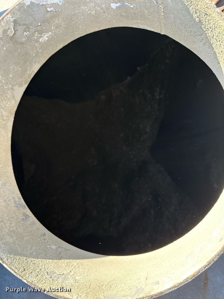 image for item DQ7396 1973 Arco  pneumatic dry bulk trailer