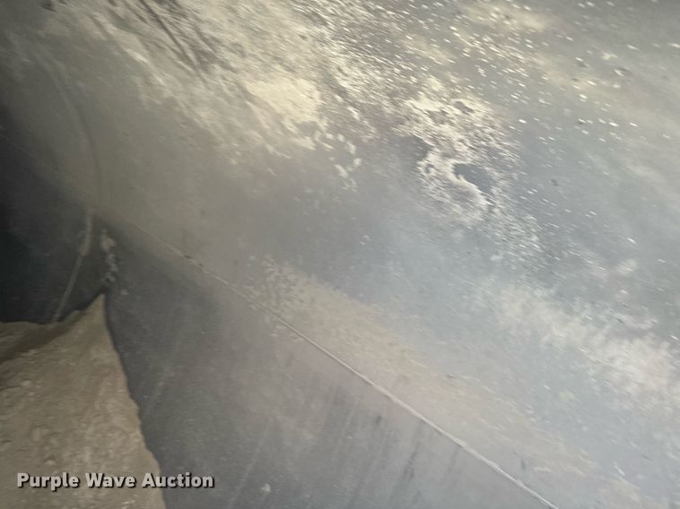 image for item DQ7396 1973 Arco  pneumatic dry bulk trailer