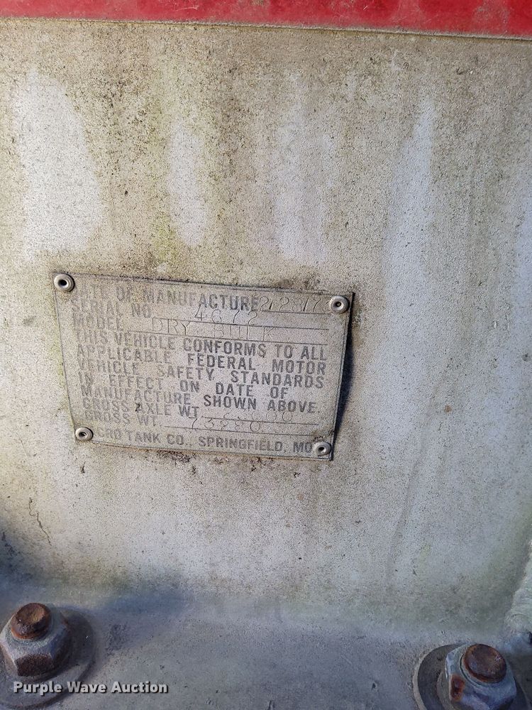 image for item DQ7396 1973 Arco  pneumatic dry bulk trailer