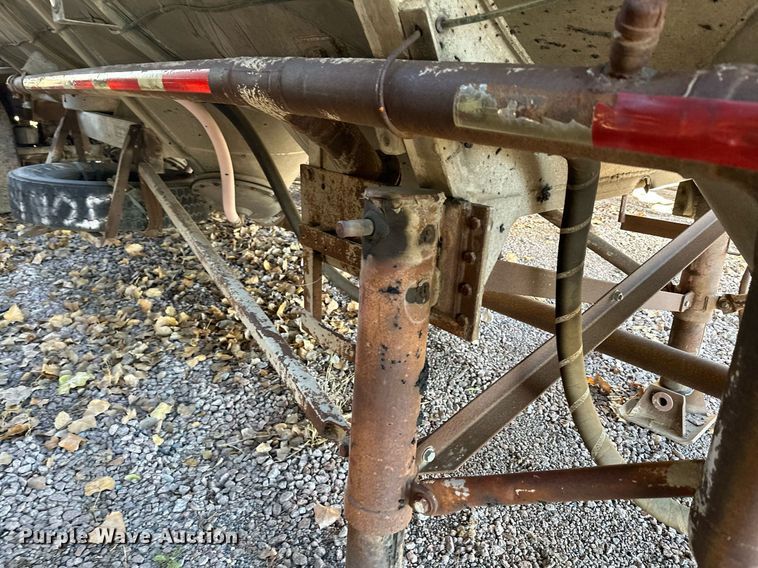 image for item DQ7397 1964 Fruehauf HAC X2  pneumatic dry bulk trailer