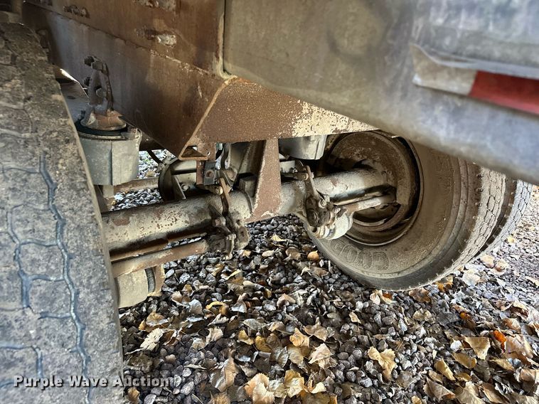 image for item DQ7397 1964 Fruehauf HAC X2  pneumatic dry bulk trailer