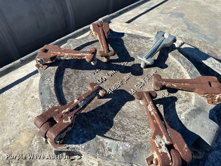 image for item DQ7397 1964 Fruehauf HAC X2  pneumatic dry bulk trailer