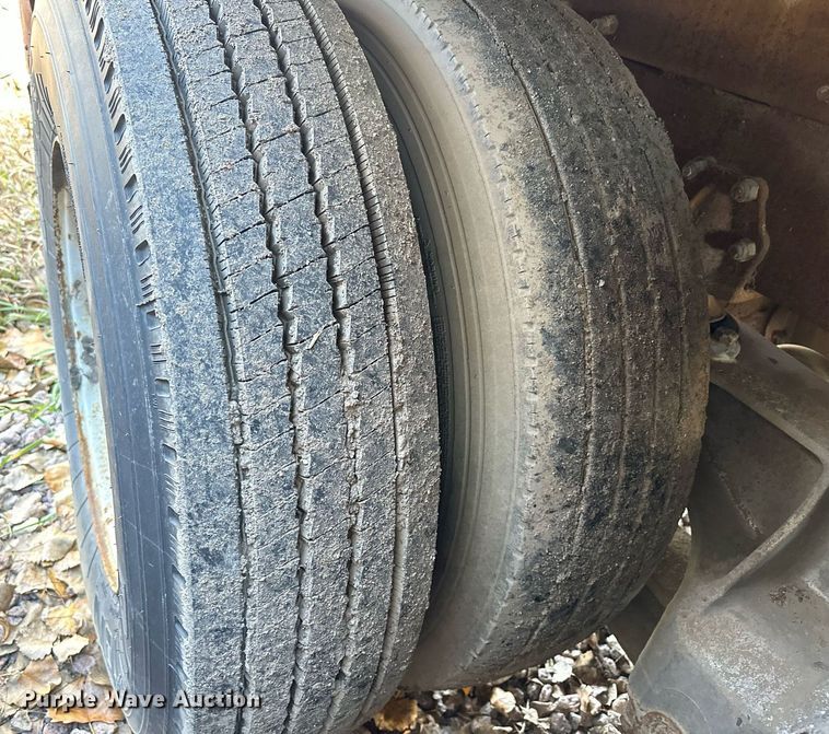 image for item DQ7397 1964 Fruehauf HAC X2  pneumatic dry bulk trailer