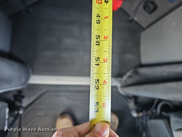 image for item DS5695 2020 Volvo VNR  semi truck