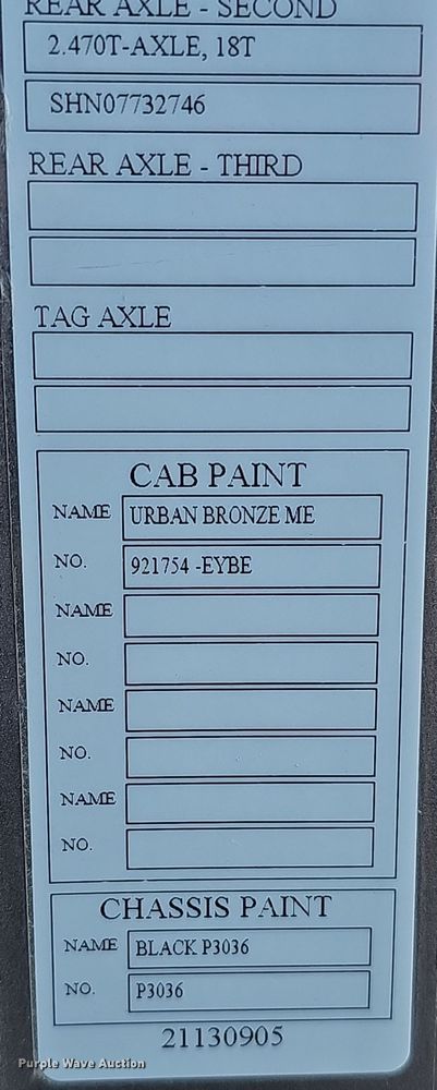 image for item DS5695 2020 Volvo VNR  semi truck