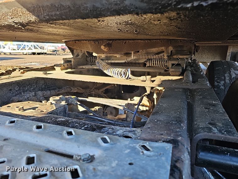 image for item DS5735 1998 Mack CH613  semi truck