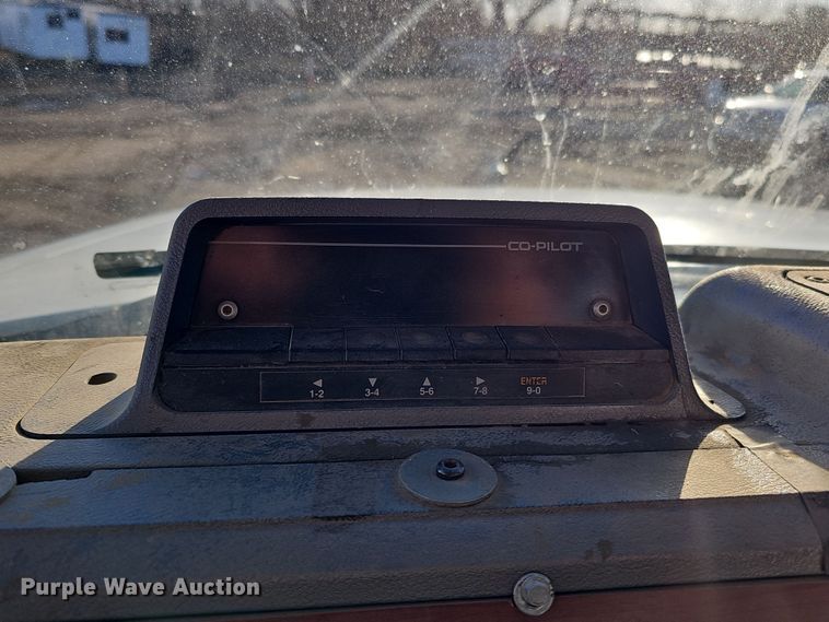 image for item DS5735 1998 Mack CH613  semi truck