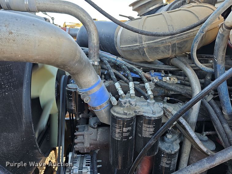 image for item DS5735 1998 Mack CH613  semi truck