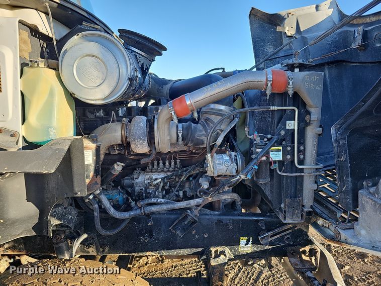 image for item DS5735 1998 Mack CH613  semi truck