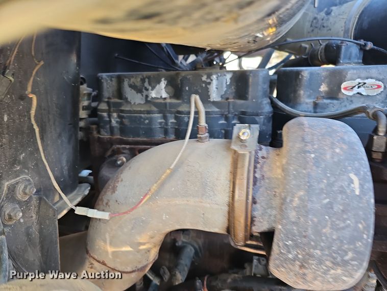 image for item DS5735 1998 Mack CH613  semi truck