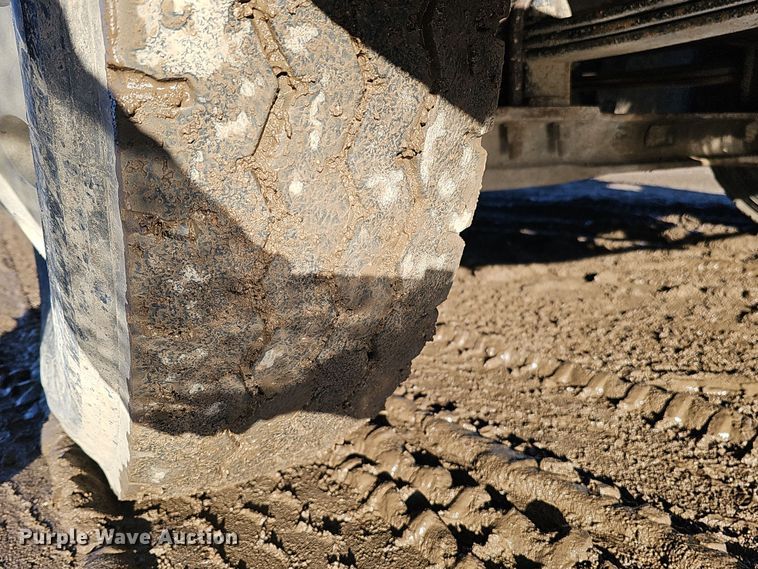 image for item DS5735 1998 Mack CH613  semi truck