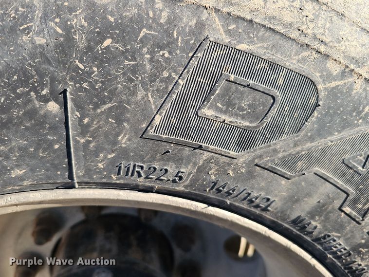 image for item DS5735 1998 Mack CH613  semi truck