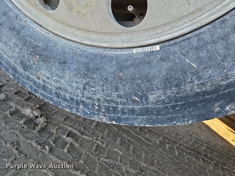 image for item DS5735 1998 Mack CH613  semi truck