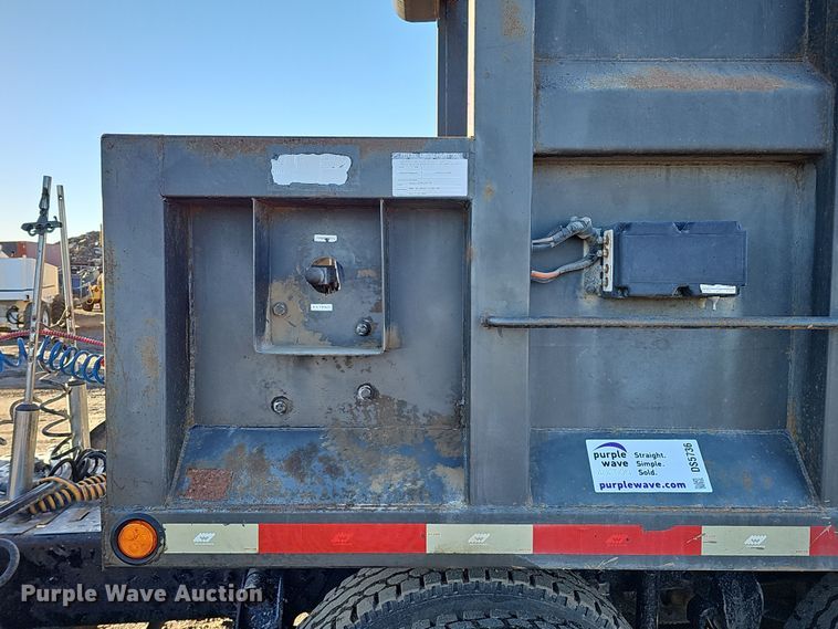 image for item DS5736 2011 Warren 3996-2-SSP  refuse trailer