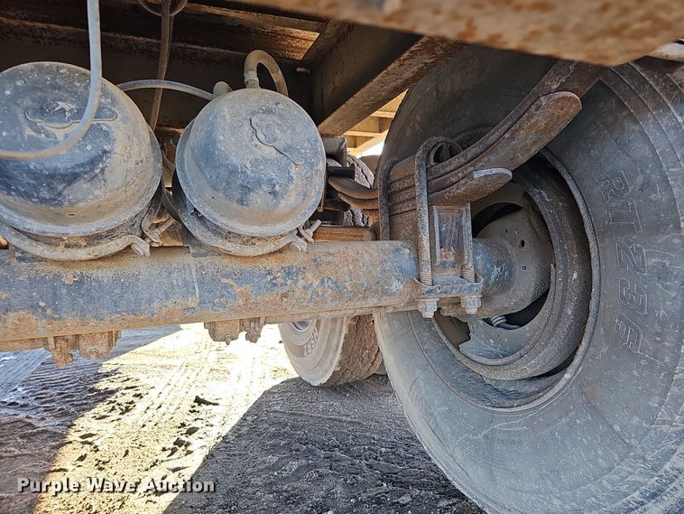 image for item DS5736 2011 Warren 3996-2-SSP  refuse trailer