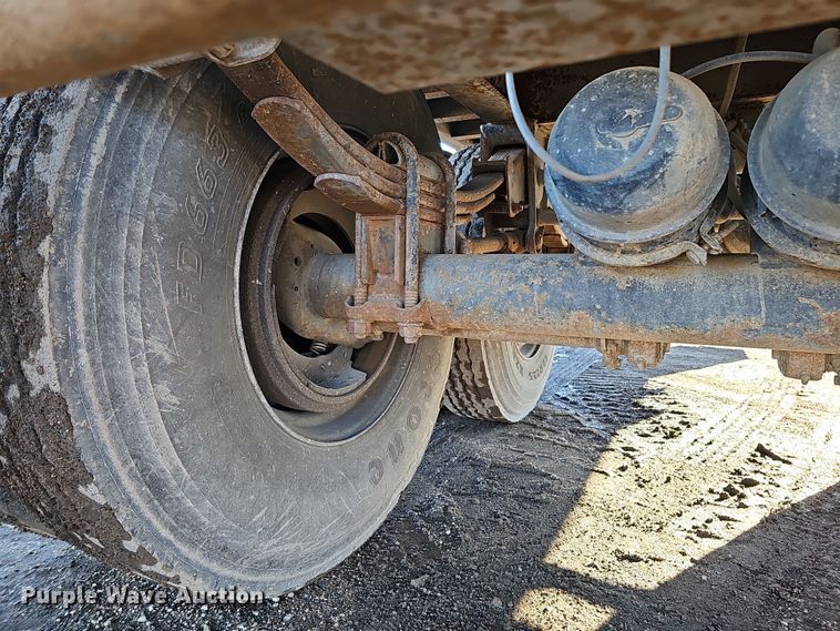 image for item DS5736 2011 Warren 3996-2-SSP  refuse trailer