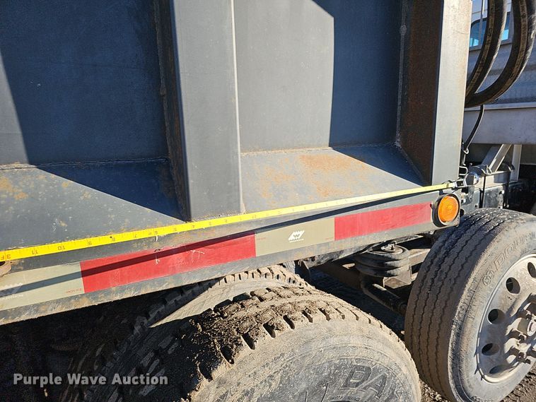 image for item DS5736 2011 Warren 3996-2-SSP  refuse trailer