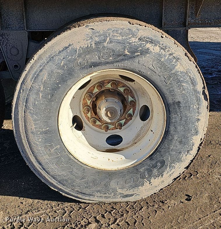 image for item DS5736 2011 Warren 3996-2-SSP  refuse trailer