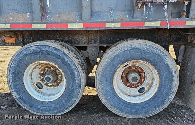 image for item DS5736 2011 Warren 3996-2-SSP  refuse trailer