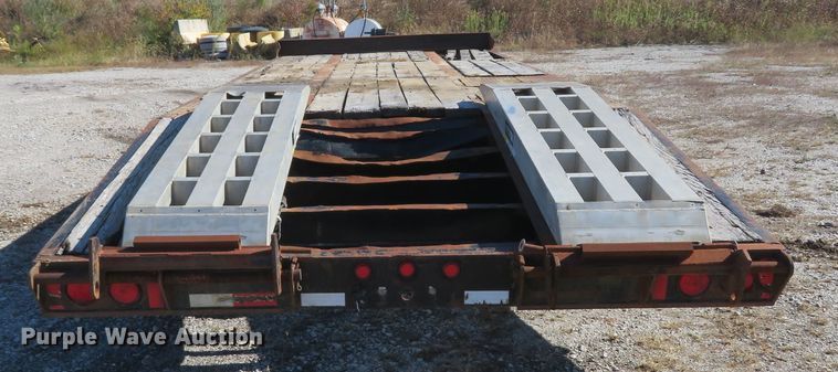 image for item FB9862 2014 Eager Beaver 20XPT  equipment trailer