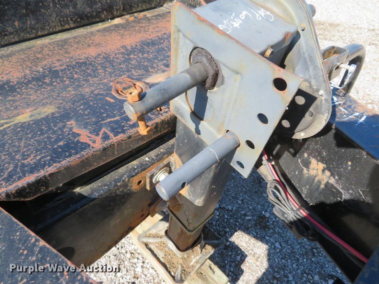 image for item FB9862 2014 Eager Beaver 20XPT  equipment trailer