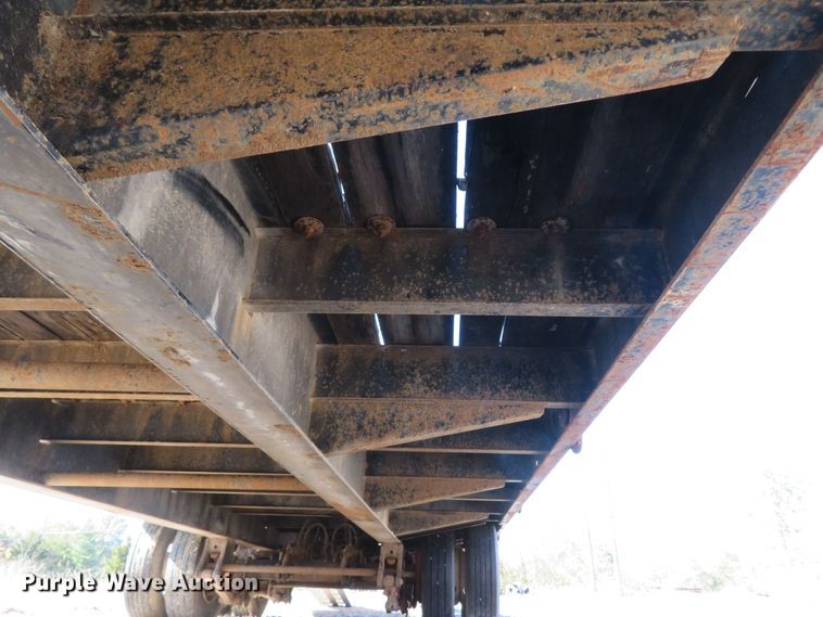 image for item FB9862 2014 Eager Beaver 20XPT  equipment trailer