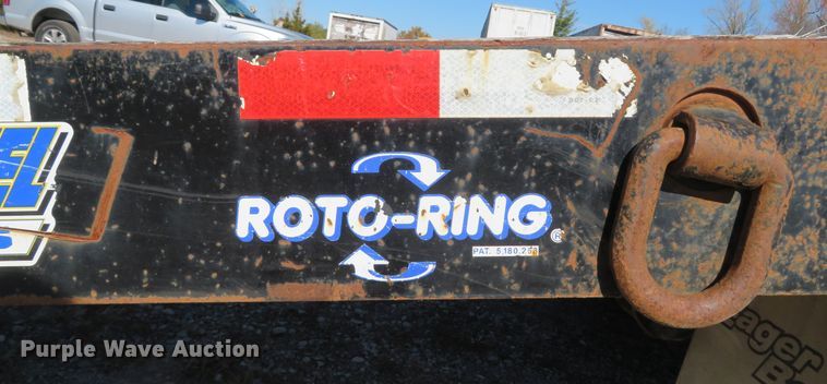 image for item FB9862 2014 Eager Beaver 20XPT  equipment trailer