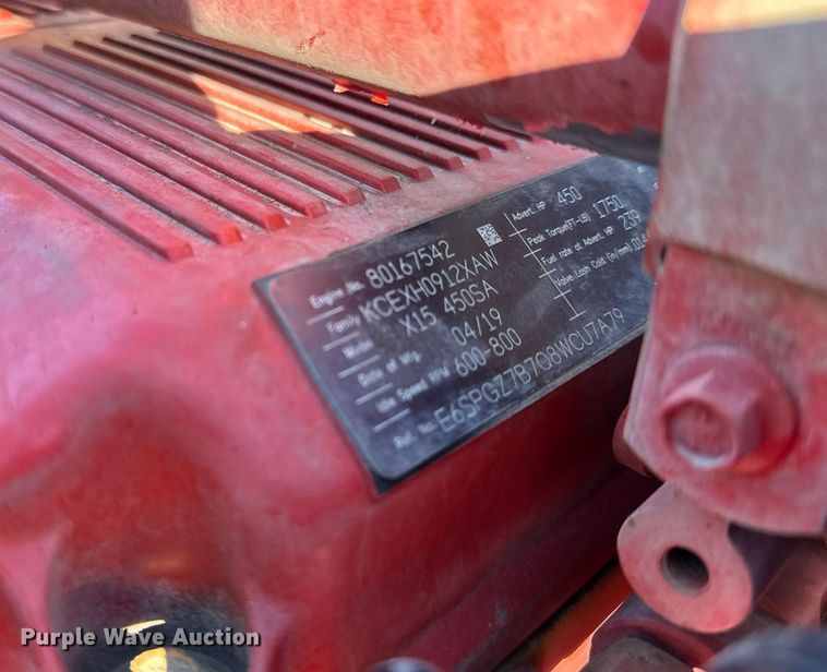 image for item GG9916 2020 Peterbilt 579  semi truck