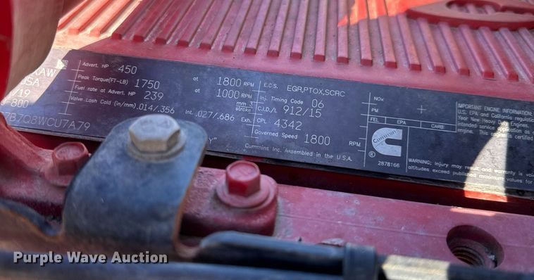 image for item GG9916 2020 Peterbilt 579  semi truck