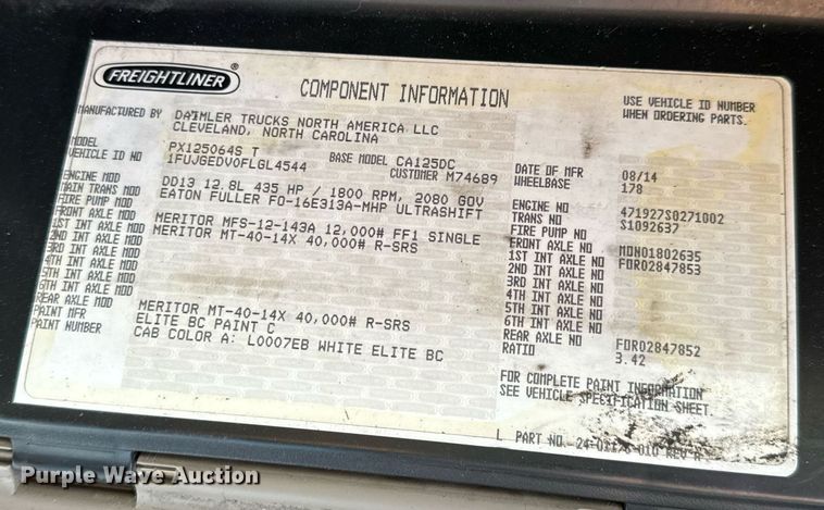 image for item GG9918 2015 Freightliner Cascadia  semi truck