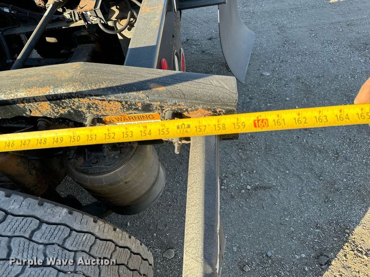 image for item GG9919 2015 Freightliner Cascadia  semi truck