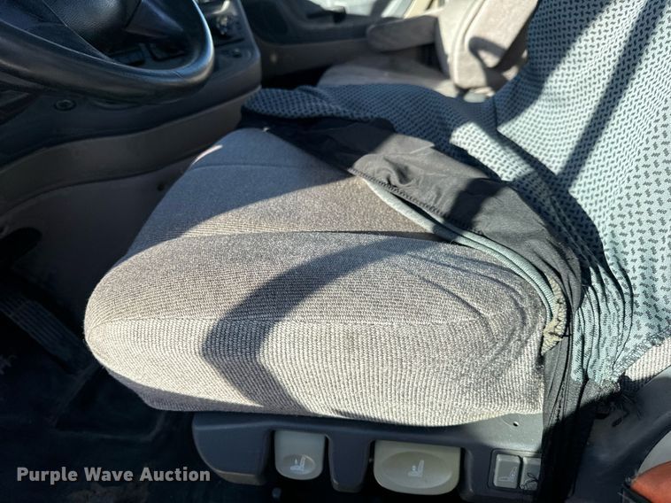 image for item GG9919 2015 Freightliner Cascadia  semi truck