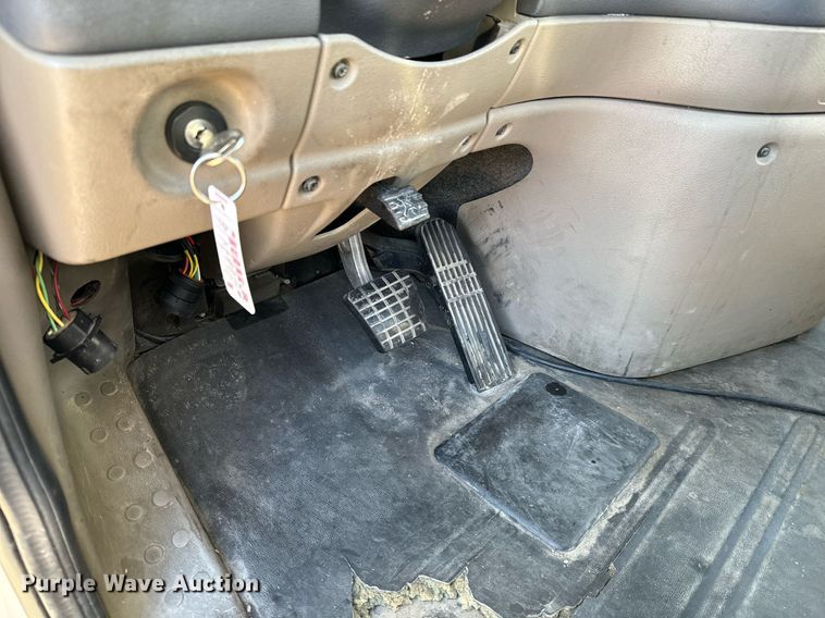 image for item GG9919 2015 Freightliner Cascadia  semi truck