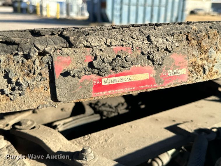 image for item GG9920 2015 Freightliner Cascadia 125 semi truck