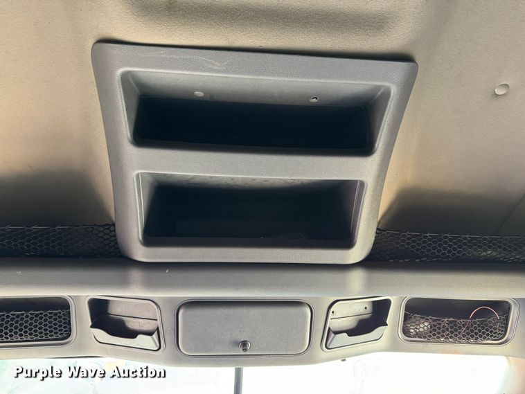 image for item GQ9223 2016 Freightliner Cascadia 125  semi truck