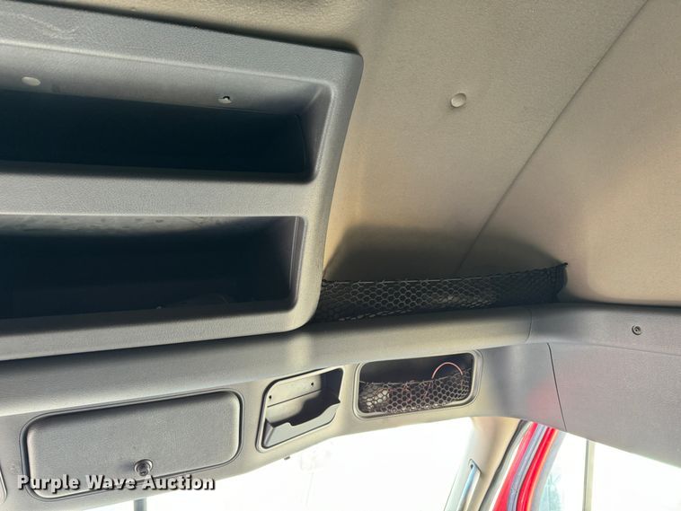 image for item GQ9223 2016 Freightliner Cascadia 125  semi truck