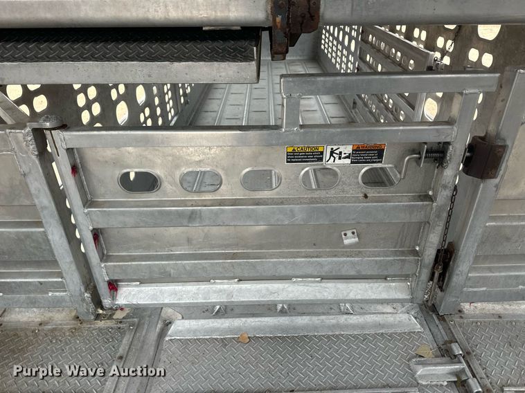 image for item IU9184 2010 Wilson PSDCL-406  livestock trailer