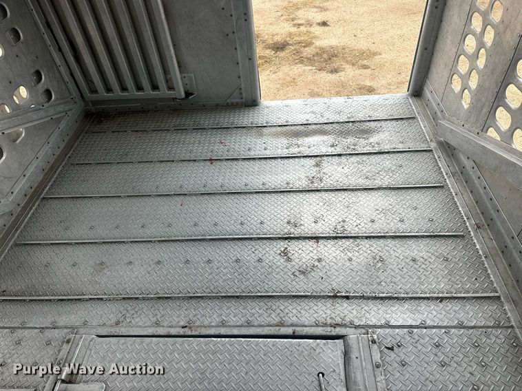image for item IU9184 2010 Wilson PSDCL-406  livestock trailer