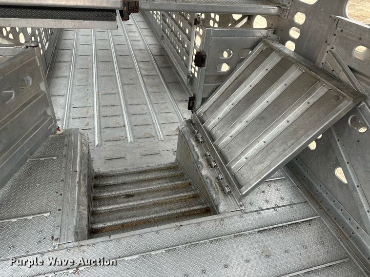 image for item IU9184 2010 Wilson PSDCL-406  livestock trailer