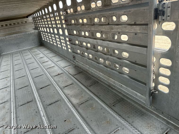 image for item IU9184 2010 Wilson PSDCL-406  livestock trailer