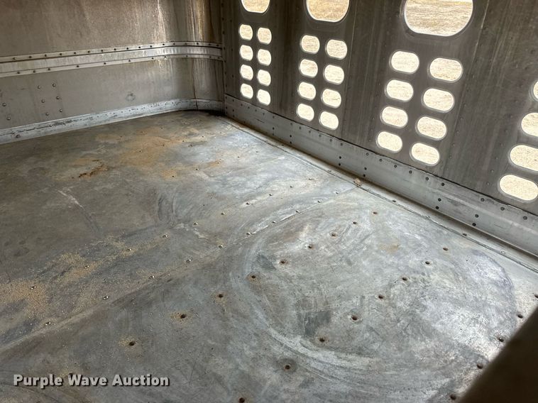 image for item IU9184 2010 Wilson PSDCL-406  livestock trailer