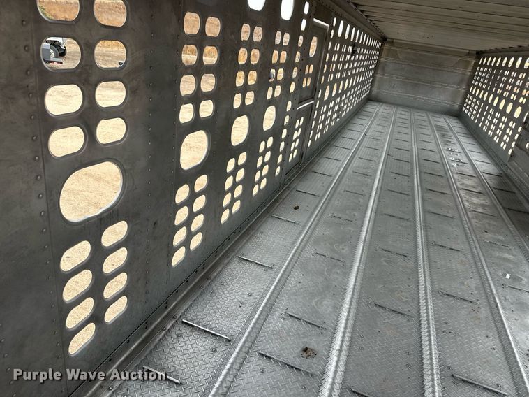 image for item IU9184 2010 Wilson PSDCL-406  livestock trailer