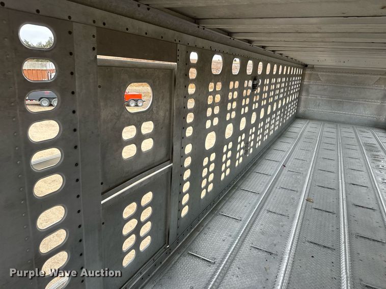 image for item IU9184 2010 Wilson PSDCL-406  livestock trailer