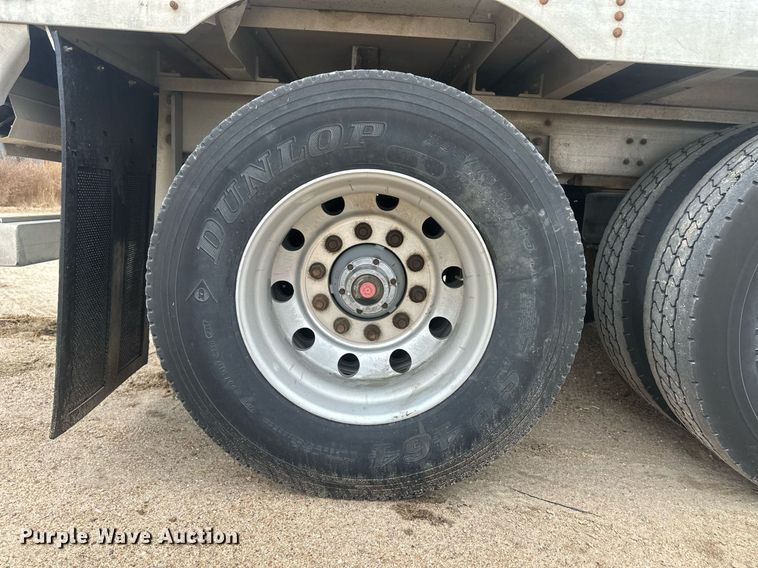 image for item IU9184 2010 Wilson PSDCL-406  livestock trailer