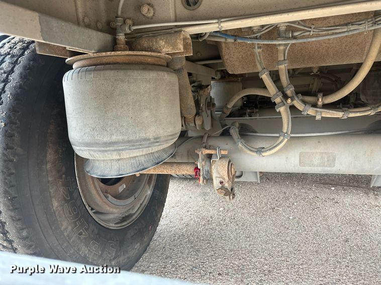 image for item IU9184 2010 Wilson PSDCL-406  livestock trailer